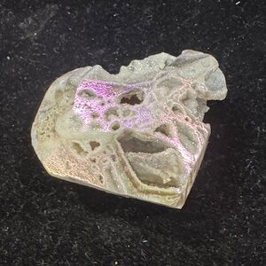 Angel  aura  druzy heart ❤️ 2x2 “ $18